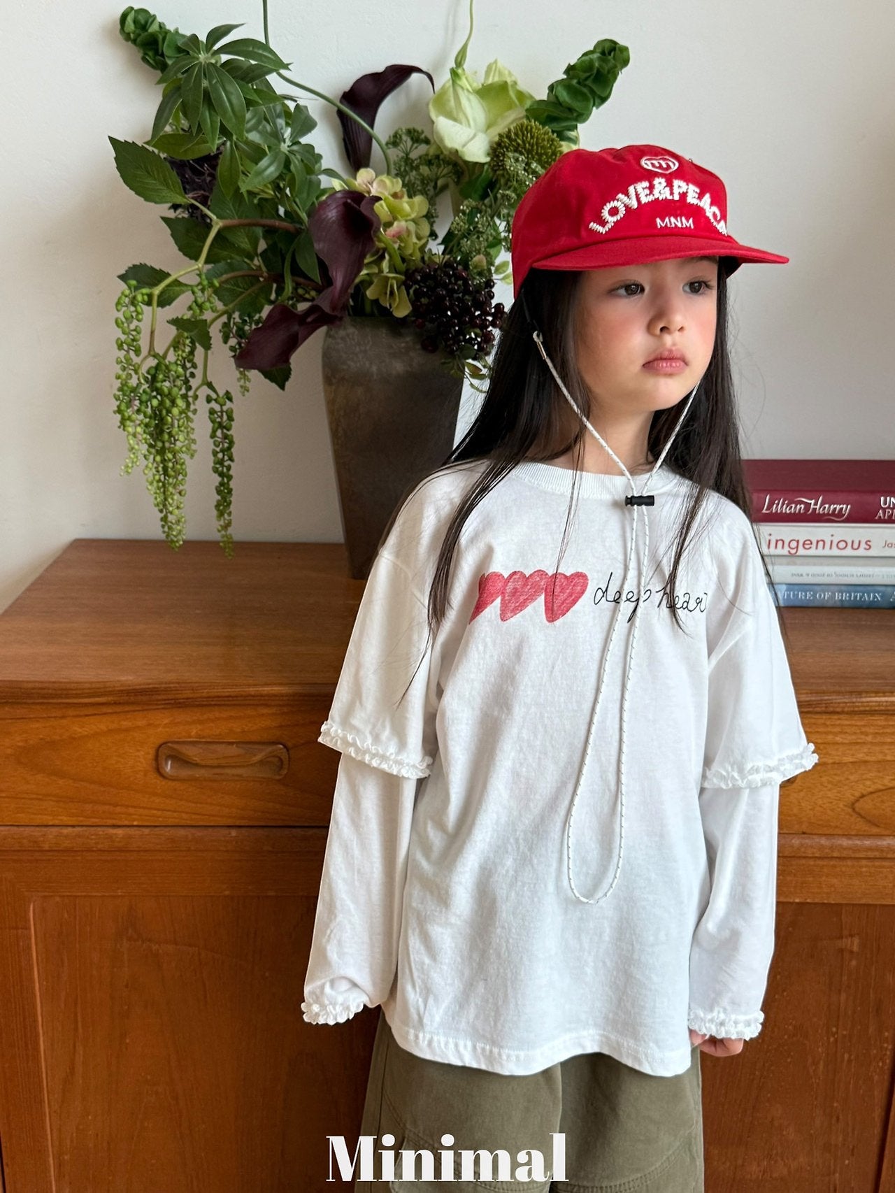 Minimal Deep Heart Lace Tee
