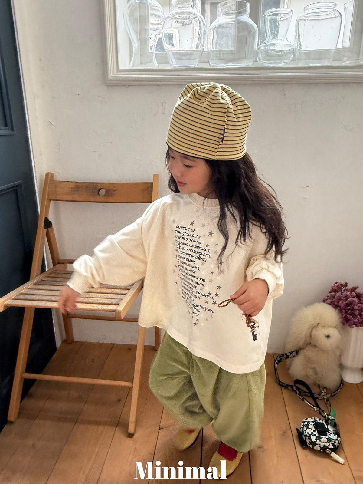 Minimal Star Lettering Tee