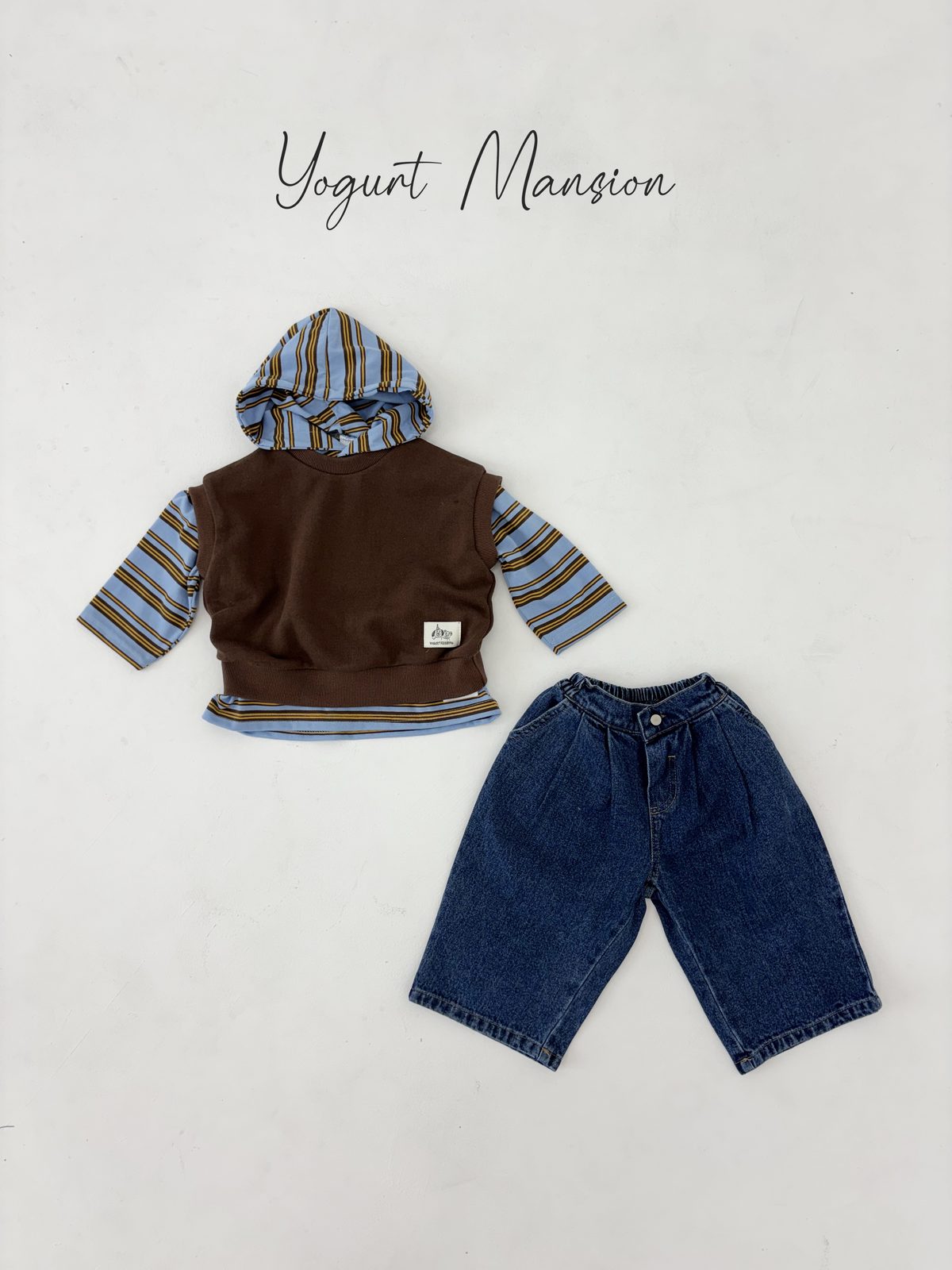 Yogurt Mansion Honey Bee Hoodie