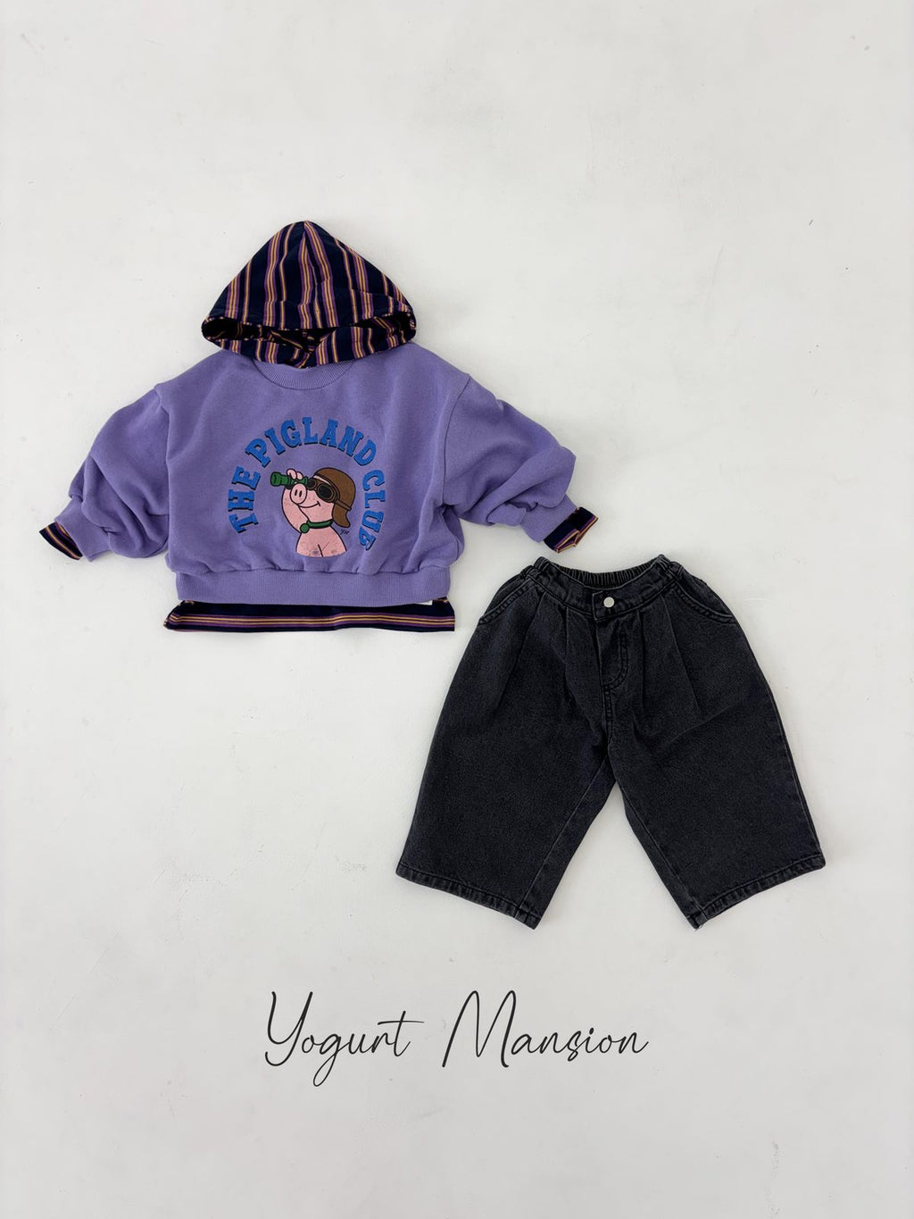 Yogurt Mansion Pig Club Tee