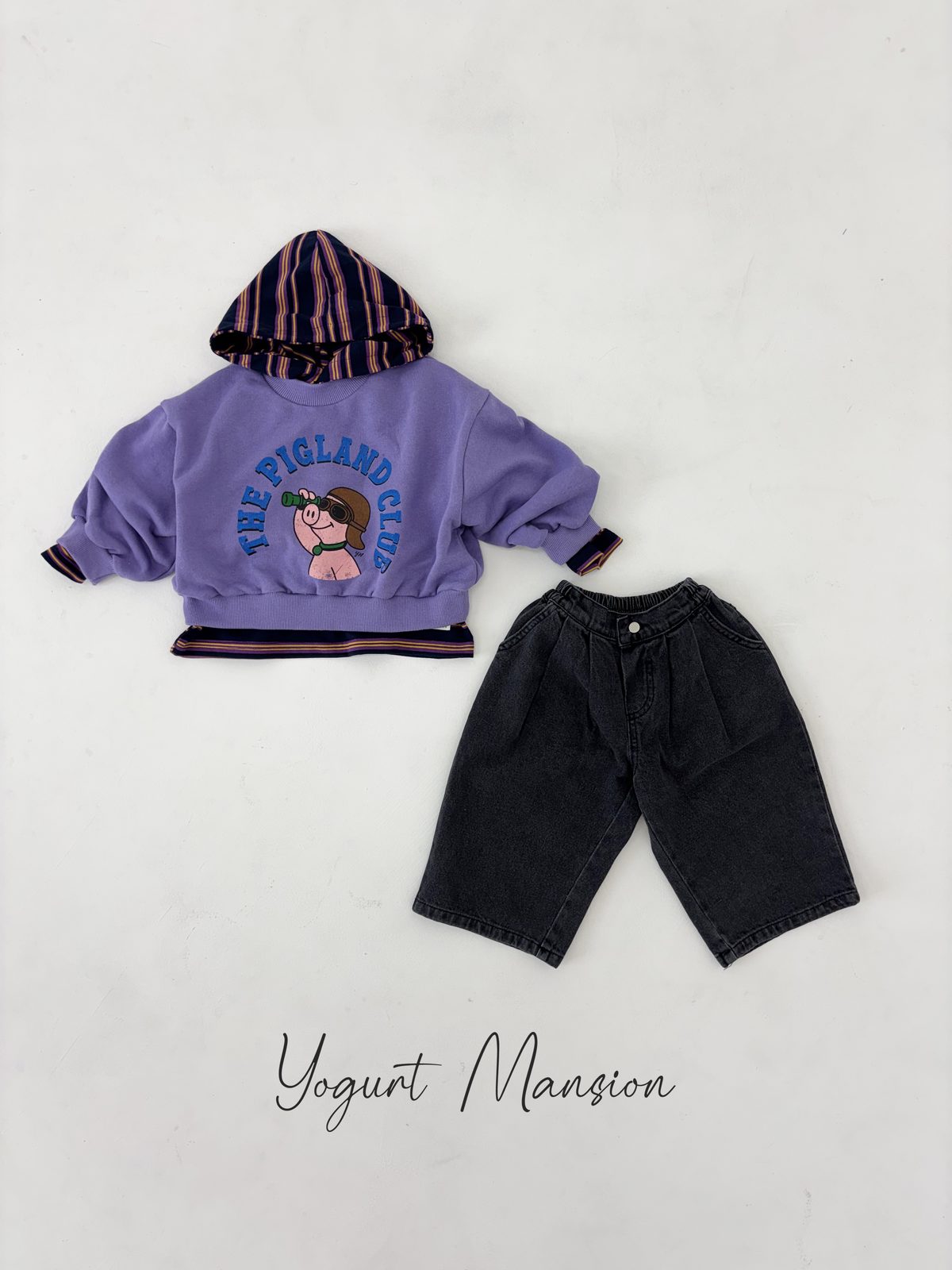 Yogurt Mansion Pig Club Tee
